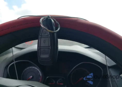 2016 Ford Focus St from USA, damaged, VIN 1FADP3L90GL398754